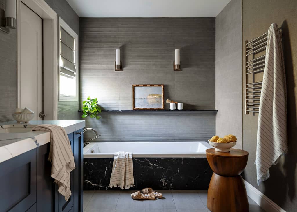 Moody Black Marble Tub