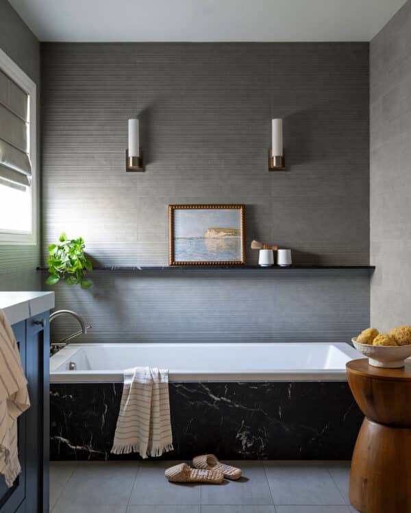 Moody Marble Tub With Shelf